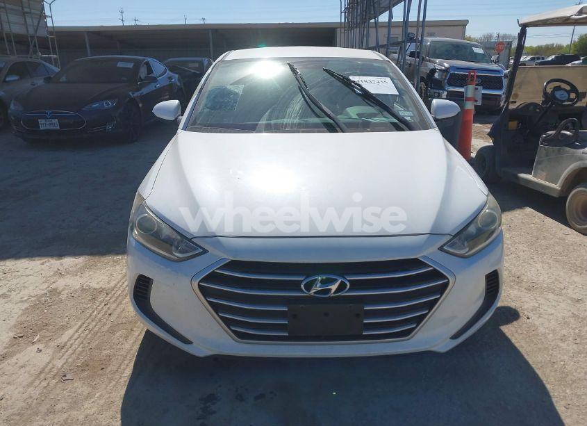 Photo 13 of 2017 Hyundai Elantra SE (VIN 5NPD84LF7HH129904)