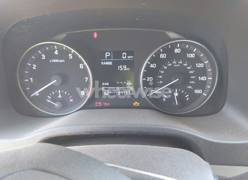 Photo 7 of 2017 Hyundai Elantra SE (VIN 5NPD84LF7HH129904)