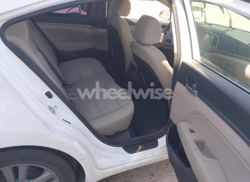 Photo 8 of 2017 Hyundai Elantra SE (VIN 5NPD84LF7HH129904)