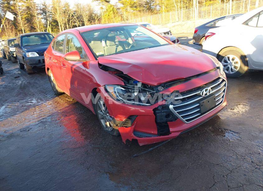 2017 Hyundai Elantra SE (VIN 5NPD84LF7HH130390) main photo