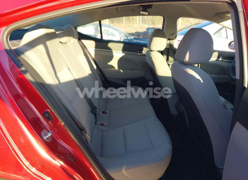 Photo 8 of 2017 Hyundai Elantra SE (VIN 5NPD84LF7HH130390)