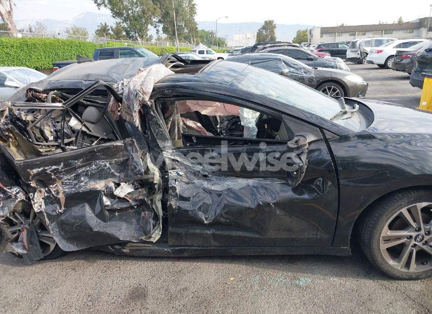 Photo 12 of 2017 Hyundai Elantra LIMITED (VIN 5NPD84LF7HH167407)