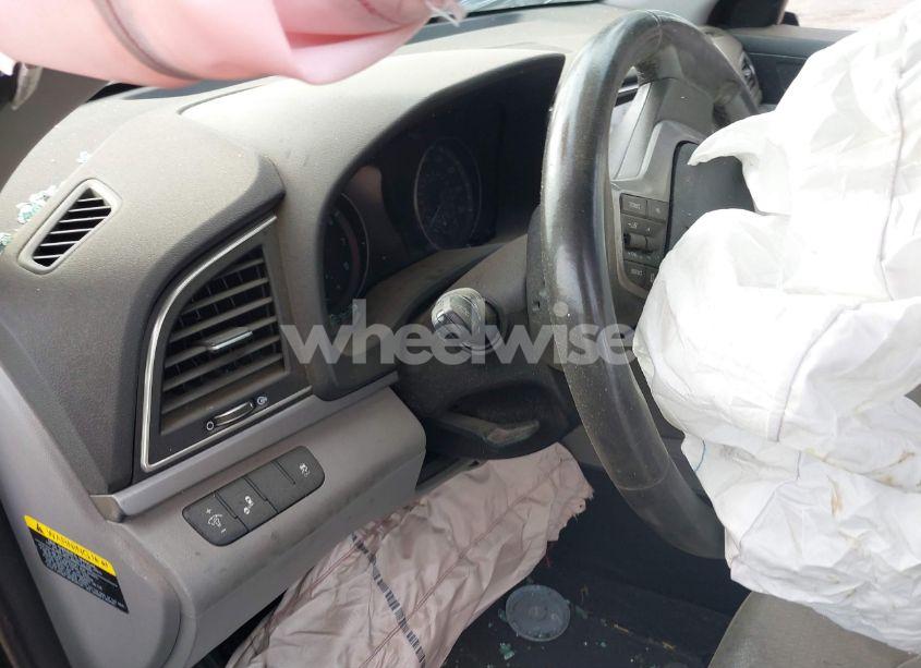 Photo 7 of 2017 Hyundai Elantra LIMITED (VIN 5NPD84LF7HH167407)