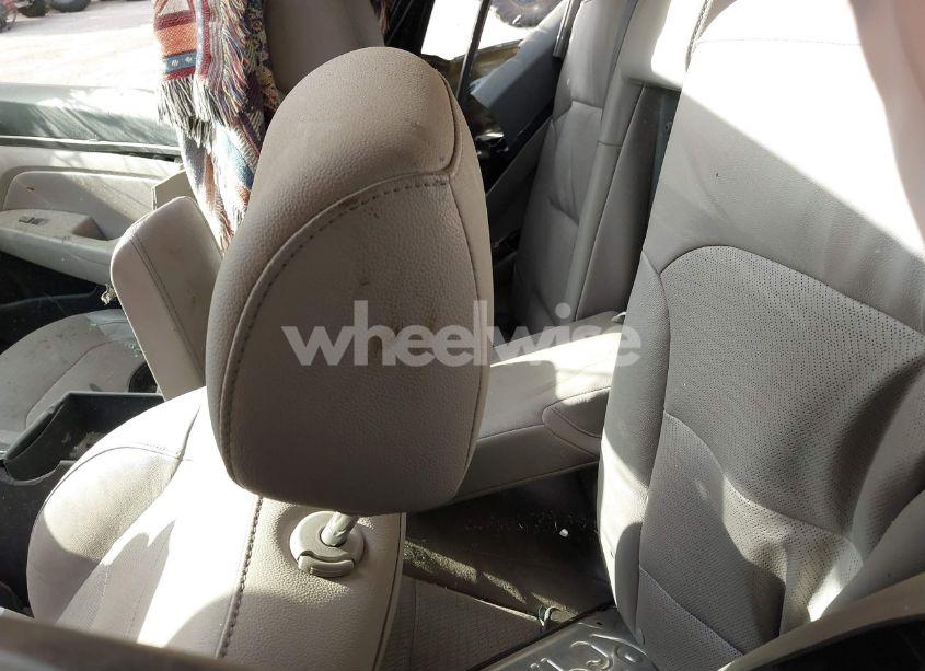 Photo 8 of 2017 Hyundai Elantra LIMITED (VIN 5NPD84LF7HH167407)