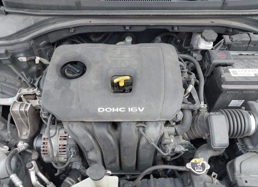 Photo 10 of 2017 Hyundai Elantra SE (VIN 5NPD84LF7HH181839)