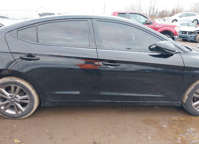 Photo 13 of 2017 Hyundai Elantra SE (VIN 5NPD84LF7HH181839)