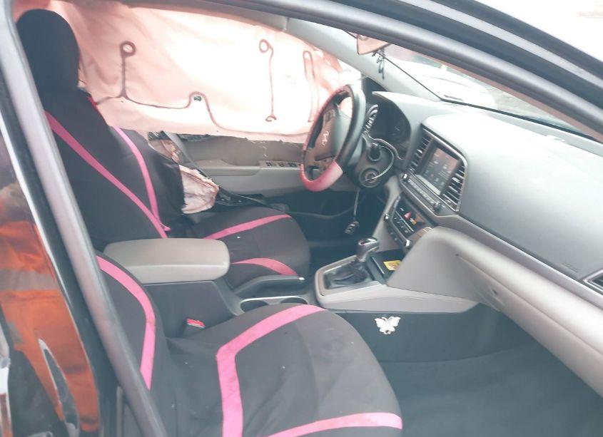 Photo 5 of 2017 Hyundai Elantra SE (VIN 5NPD84LF7HH181839)