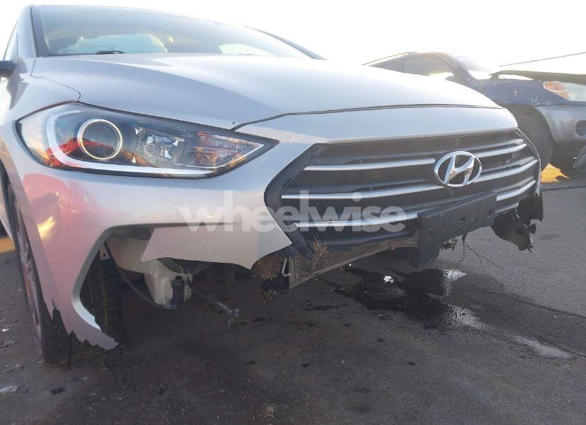 Photo 6 of 2018 Hyundai Elantra SEL (VIN 5NPD84LF7JH218846)