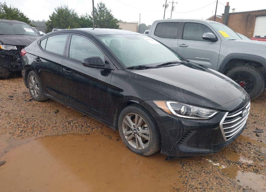 2018 Hyundai Elantra SEL (VIN 5NPD84LF7JH219818) main photo