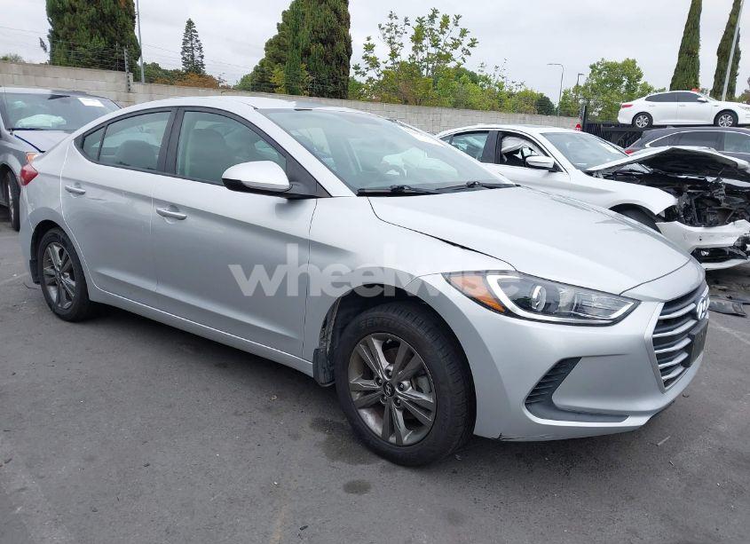 2018 Hyundai Elantra SEL (VIN 5NPD84LF7JH225246) main photo