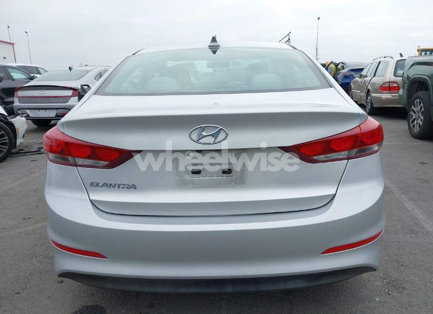Photo 15 of 2018 Hyundai Elantra SEL (VIN 5NPD84LF7JH225246)