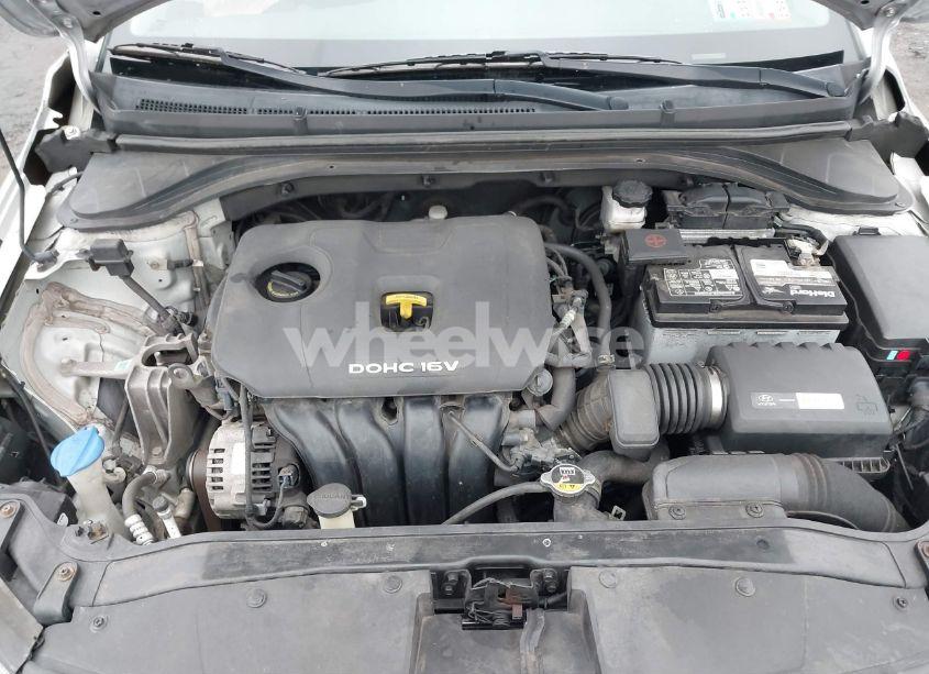 Photo 10 of 2018 Hyundai Elantra SEL (VIN 5NPD84LF7JH235713)