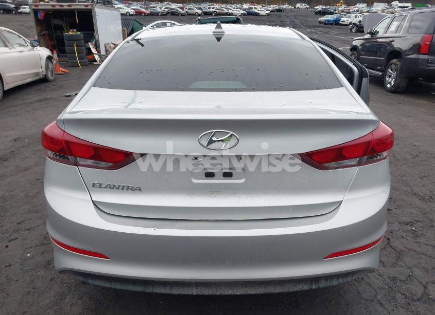 Photo 16 of 2018 Hyundai Elantra SEL (VIN 5NPD84LF7JH235713)