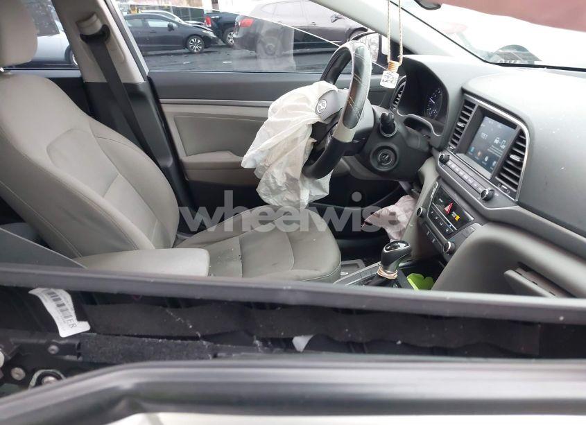 Photo 5 of 2018 Hyundai Elantra SEL (VIN 5NPD84LF7JH235713)