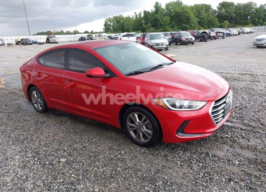 2018 Hyundai Elantra SEL (VIN 5NPD84LF7JH252429) main photo