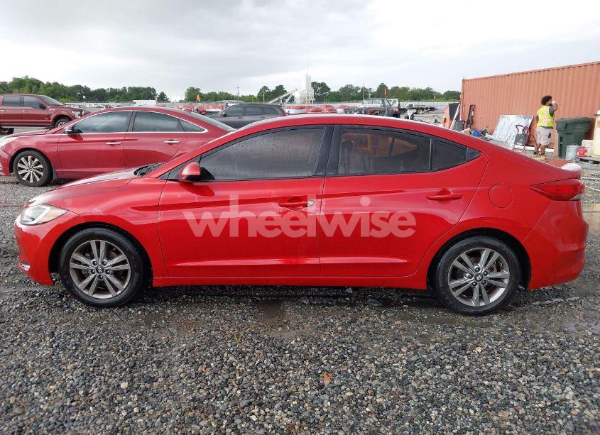 Photo 14 of 2018 Hyundai Elantra SEL (VIN 5NPD84LF7JH252429)