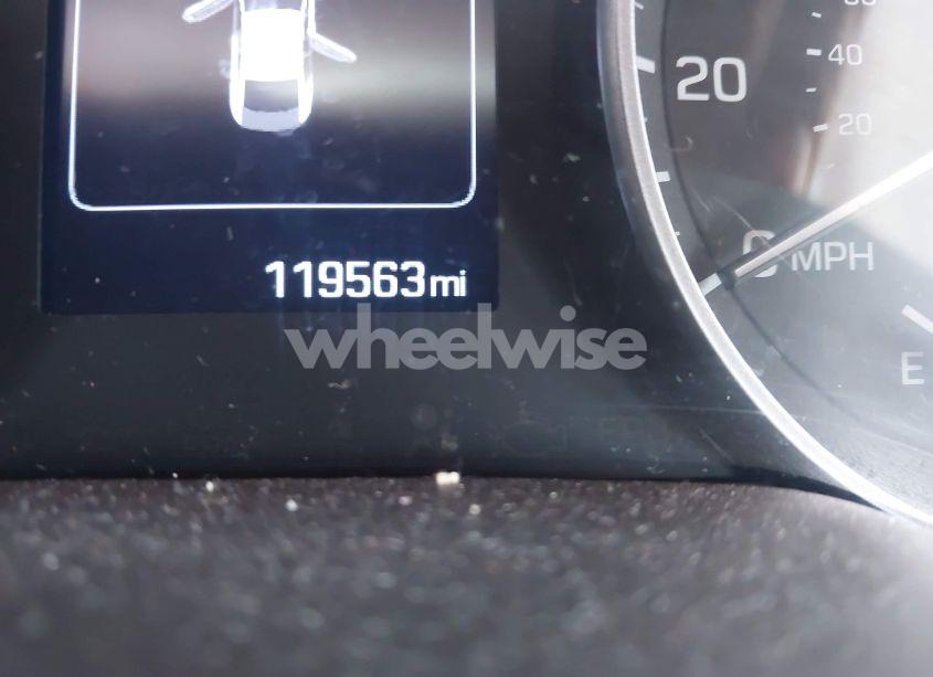 Photo 15 of 2018 Hyundai Elantra SEL (VIN 5NPD84LF7JH255198)