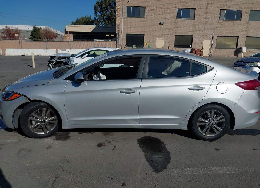 Photo 14 of 2018 Hyundai Elantra SEL (VIN 5NPD84LF7JH256772)