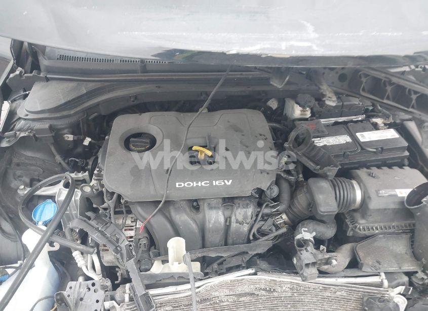 Photo 10 of 2018 Hyundai Elantra SEL (VIN 5NPD84LF7JH300625)