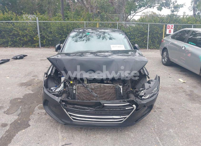 Photo 12 of 2018 Hyundai Elantra SEL (VIN 5NPD84LF7JH300625)
