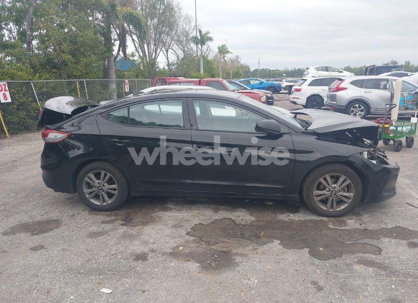 Photo 13 of 2018 Hyundai Elantra SEL (VIN 5NPD84LF7JH300625)