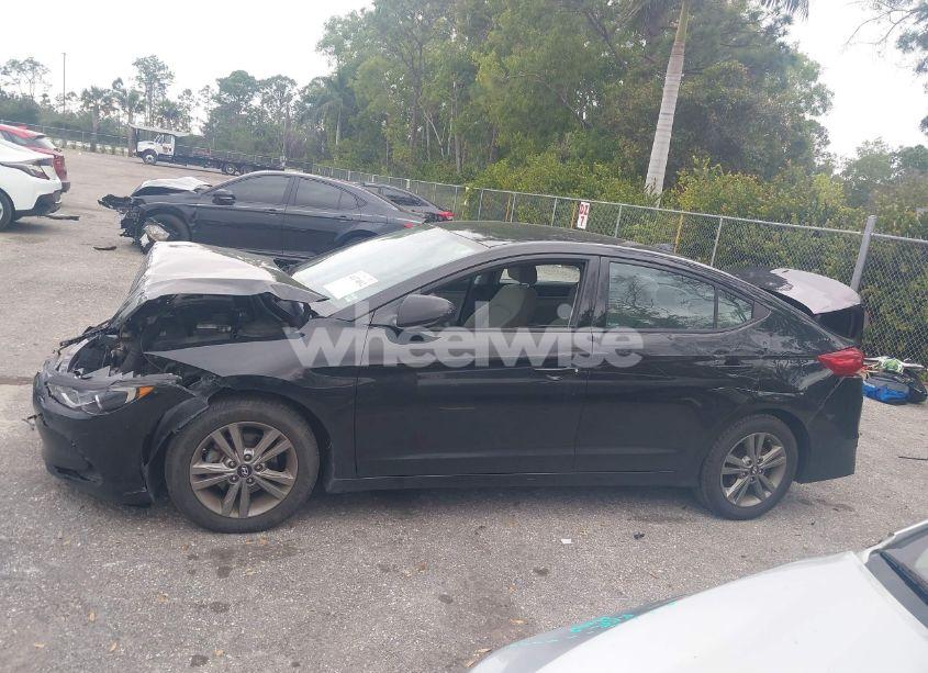 Photo 14 of 2018 Hyundai Elantra SEL (VIN 5NPD84LF7JH300625)