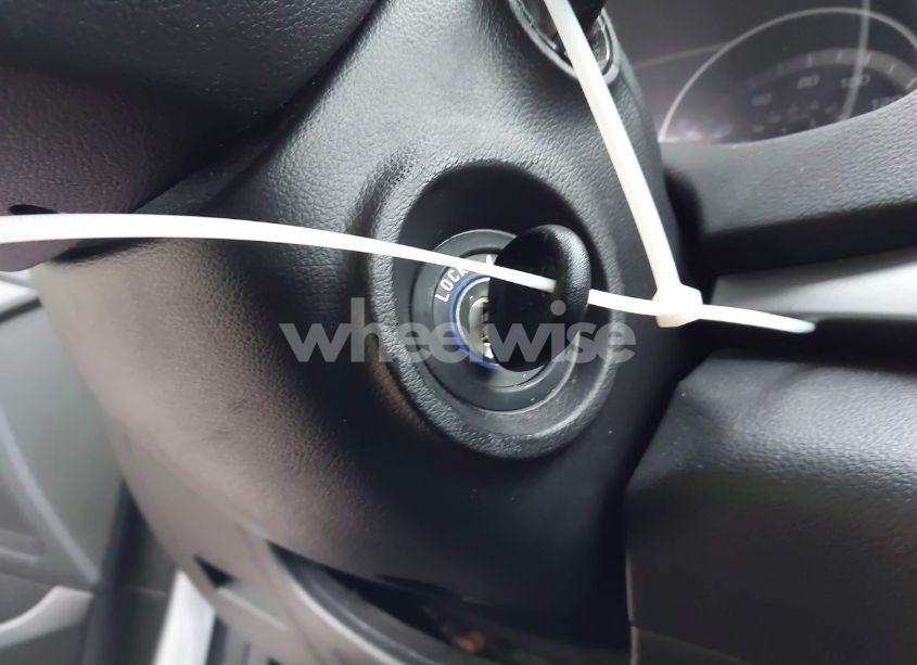 Photo 11 of 2018 Hyundai Elantra SEL (VIN 5NPD84LF7JH302262)