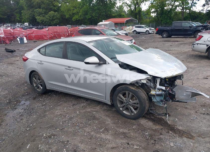 2018 Hyundai Elantra SEL (VIN 5NPD84LF7JH303475) main photo