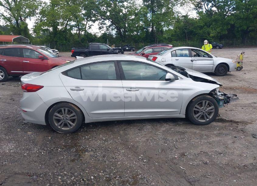 Photo 14 of 2018 Hyundai Elantra SEL (VIN 5NPD84LF7JH303475)