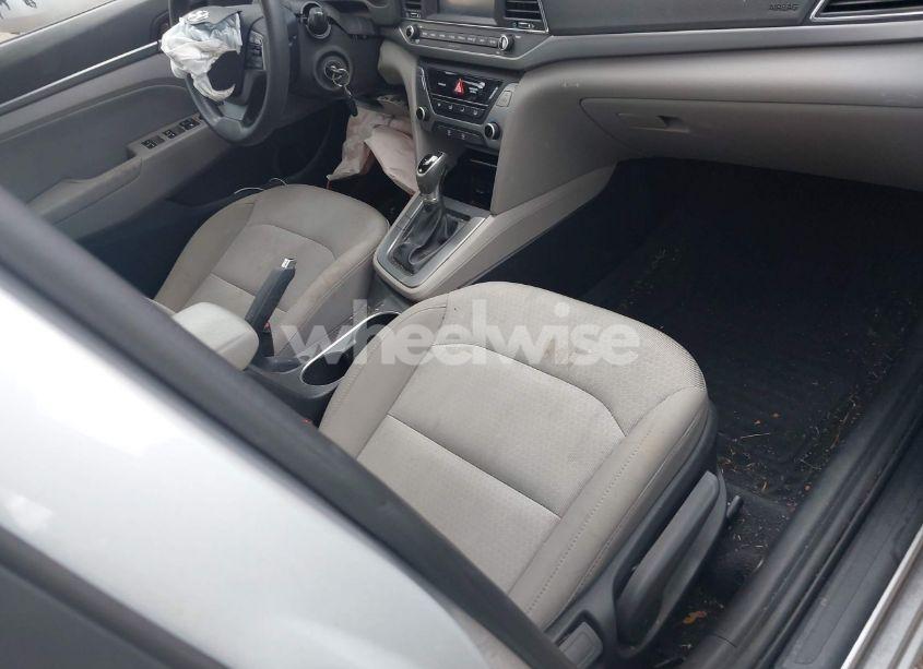 Photo 5 of 2018 Hyundai Elantra SEL (VIN 5NPD84LF7JH303475)