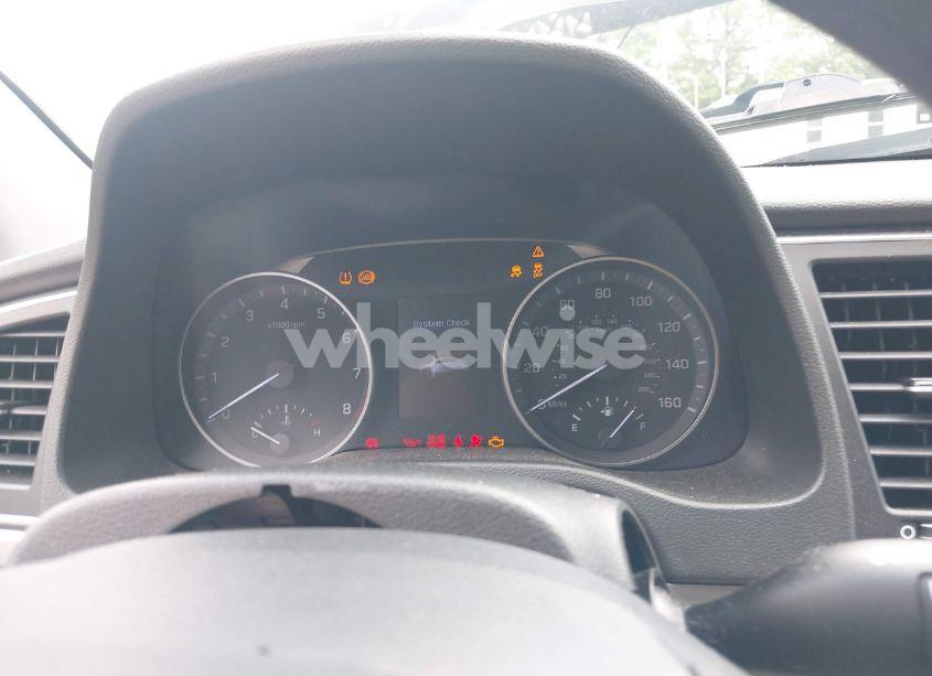 Photo 7 of 2018 Hyundai Elantra SEL (VIN 5NPD84LF7JH303475)