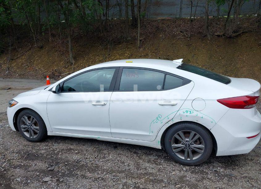 Photo 14 of 2018 Hyundai Elantra SEL (VIN 5NPD84LF7JH313679)