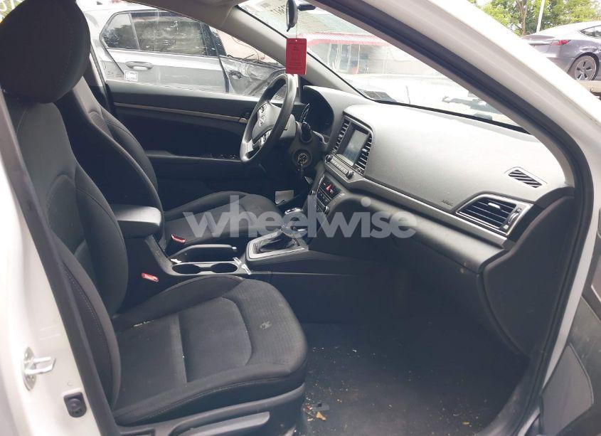 Photo 5 of 2018 Hyundai Elantra SEL (VIN 5NPD84LF7JH313679)