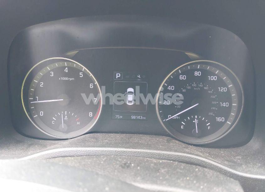 Photo 7 of 2018 Hyundai Elantra SEL (VIN 5NPD84LF7JH313679)