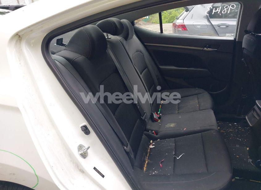 Photo 8 of 2018 Hyundai Elantra SEL (VIN 5NPD84LF7JH313679)