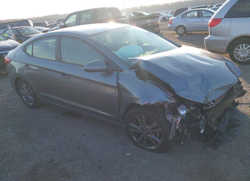 2018 Hyundai Elantra SEL (VIN 5NPD84LF7JH329929) main photo