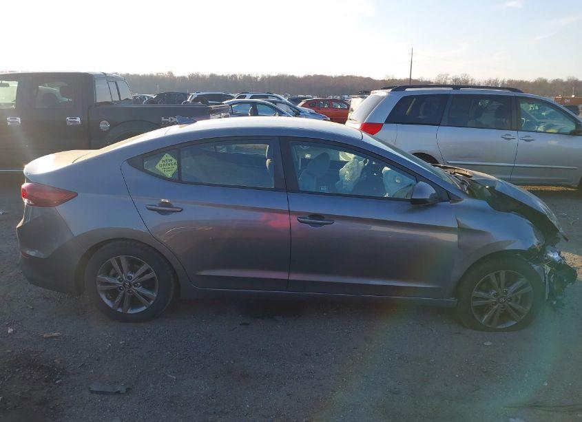Photo 13 of 2018 Hyundai Elantra SEL (VIN 5NPD84LF7JH329929)