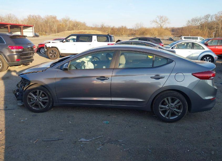 Photo 14 of 2018 Hyundai Elantra SEL (VIN 5NPD84LF7JH329929)