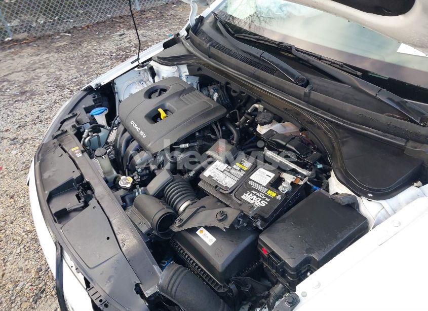 Photo 10 of 2018 Hyundai Elantra SEL (VIN 5NPD84LF7JH342633)