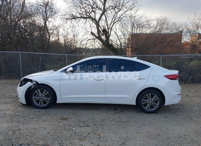 Photo 15 of 2018 Hyundai Elantra SEL (VIN 5NPD84LF7JH342633)