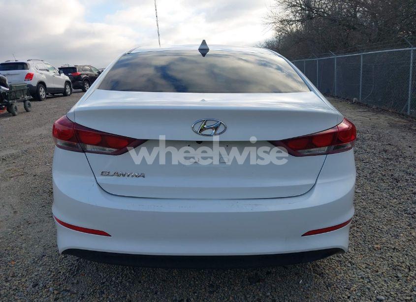 Photo 17 of 2018 Hyundai Elantra SEL (VIN 5NPD84LF7JH342633)