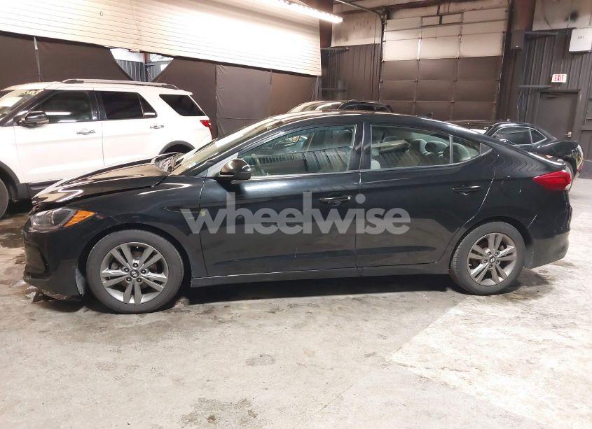 Photo 14 of 2018 Hyundai Elantra SEL (VIN 5NPD84LF7JH365118)