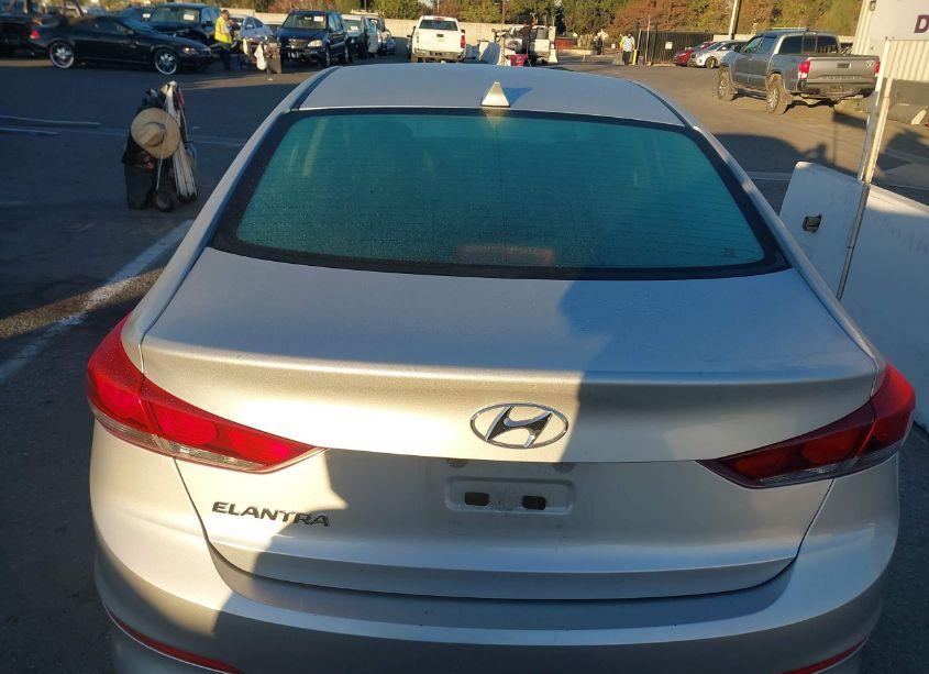 Photo 16 of 2018 Hyundai Elantra SEL (VIN 5NPD84LF7JH382291)