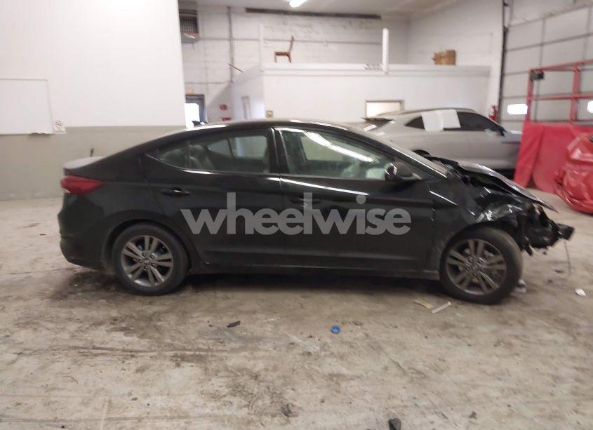 Photo 13 of 2018 Hyundai Elantra SEL (VIN 5NPD84LF7JH386910)
