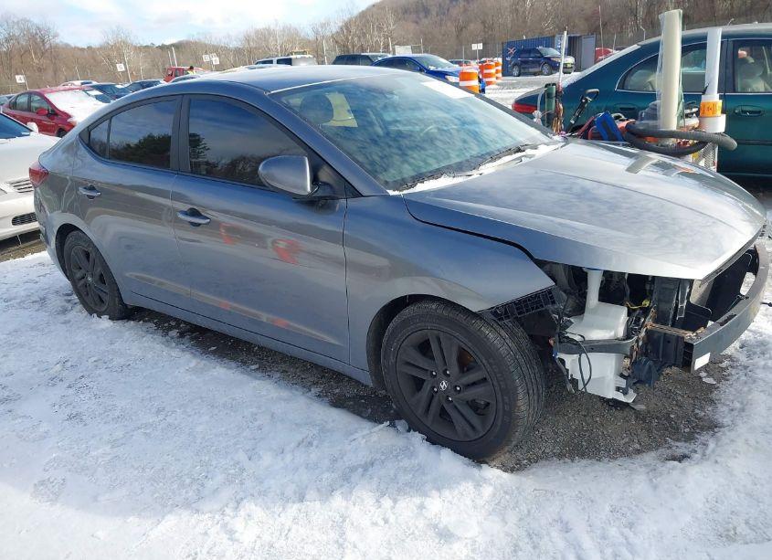 2019 Hyundai Elantra SEL (VIN 5NPD84LF7KH419602) main photo