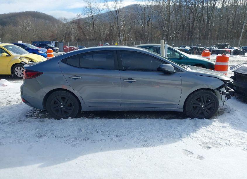 Photo 13 of 2019 Hyundai Elantra SEL (VIN 5NPD84LF7KH419602)