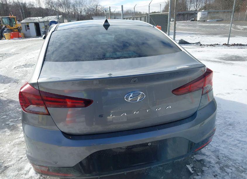 Photo 16 of 2019 Hyundai Elantra SEL (VIN 5NPD84LF7KH419602)