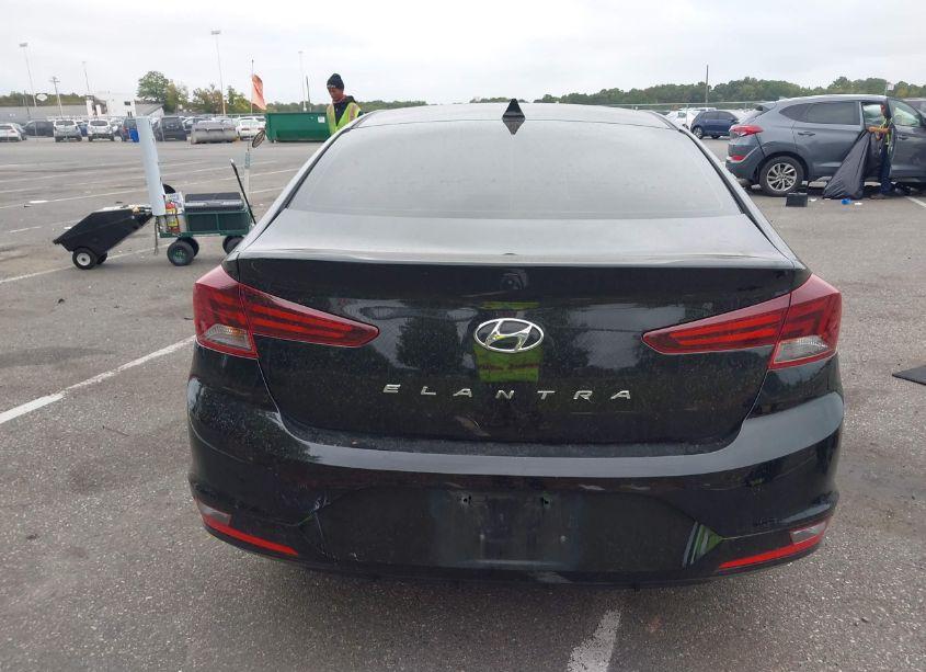 Photo 16 of 2019 Hyundai Elantra SEL (VIN 5NPD84LF7KH451076)