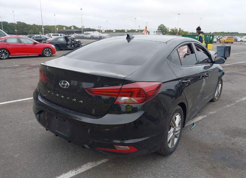 Photo 4 of 2019 Hyundai Elantra SEL (VIN 5NPD84LF7KH451076)