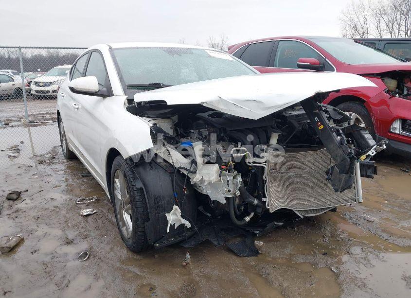 2019 Hyundai Elantra SEL (VIN 5NPD84LF7KH476074) main photo